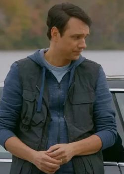 Cobra Kai S03 Daniel LaRusso Black Vest