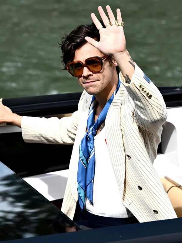 Harry-Styles-Dont-Worry-Darling-2022-Off-White-Blazer