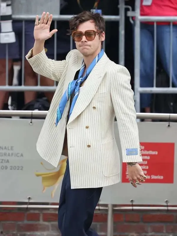 Harry-Styles-Dont-Worry-Darling-Movie-Off-White-Blazer-Coat