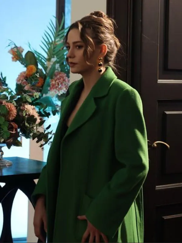 Serenay-Sarikaya-Tv-Series-The-Family-Aile-Devin-Akin-Wool-Christmas-Green-Coat