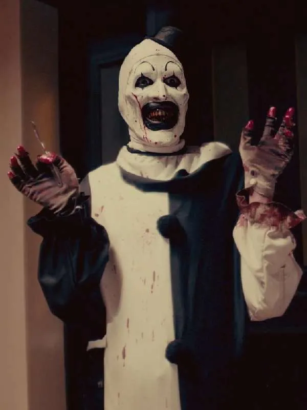 Art the Clown Terrifier 2 Costume