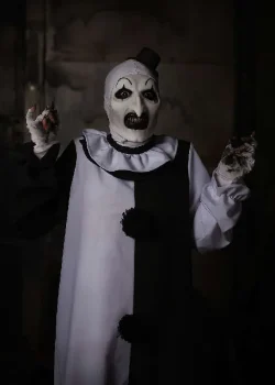 Art the Clown Terrifier 2 Costume
